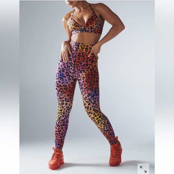 Savage X Fenty colorful leopard print leggings, plus size 3X - Picture 3 of 9